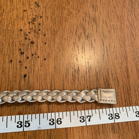 Thin Belts 👗 - Picture 8 of 8